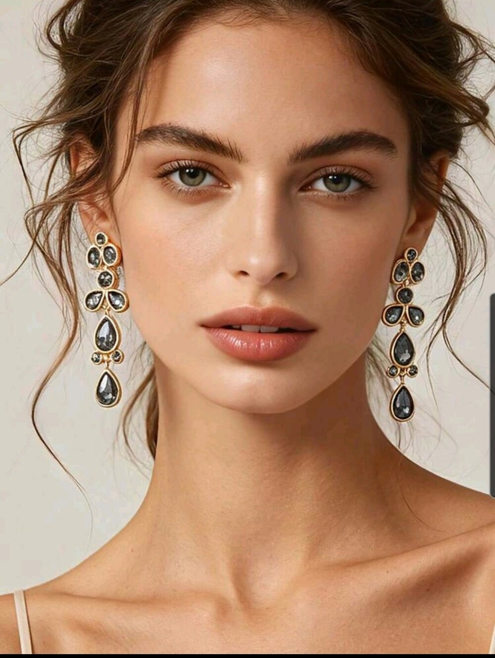BRAND NEW ** Elegant Gold Drop Earrings with Black Stones